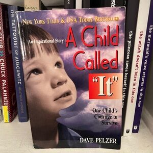 A Child Called 'It' Book by Dave Pelzer